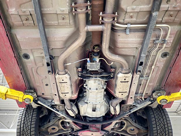Catalytic converters, H-pipe and transmission