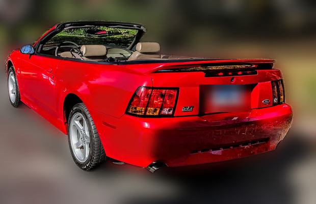 Rear three-quarter, opposite side