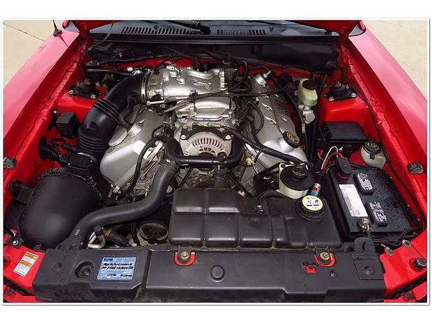 4.6L DOHC 32-valve V8