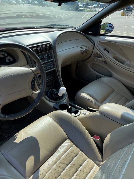 Cabin, driver's side