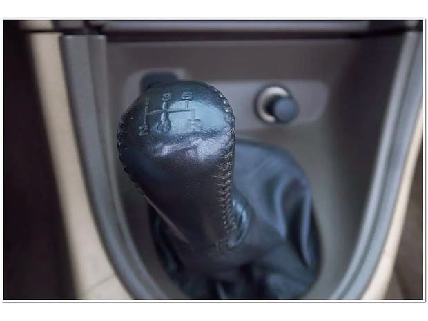 MGW short-throw shifter and Raceseng knob